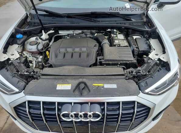 WA1DECF33R1078182 2024 AUDI Q3 White Շարժիչի բաժամունքի տեսք