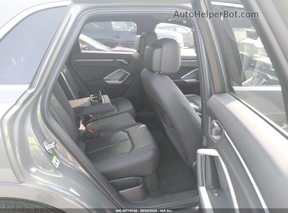 WA1DECF33R1125372 2024 AUDI Q3 Gray VIN sticker view