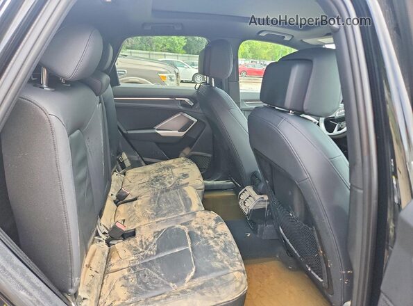 WA1DECF33R1186124 2024 AUDI Q3 Black Widok wnętrza z tyłu