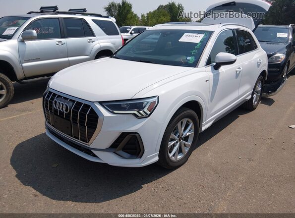 WA1DECF33S1016223 2025 AUDI Q3 White Front left