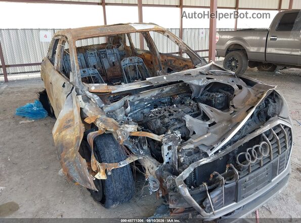 WA1DECF34L1046283 2020 AUDI Q3 Gray Вид спереду
