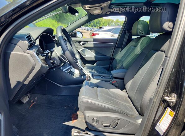 WA1DECF34N1066729 2022 AUDI Q3 Черный Вид салона спереди