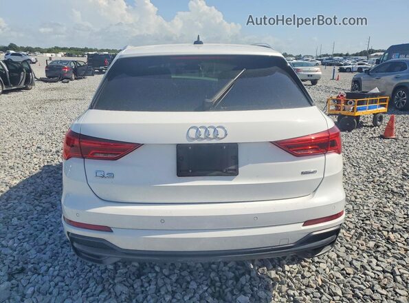 WA1DECF36M1069954 2021 AUDI Q3 White Rear view