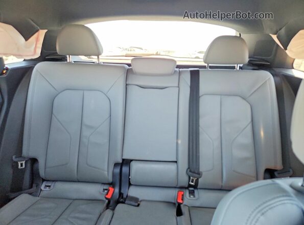 WA1DECF36S1004695 2025 AUDI Q3 Orange Հետևի նստատեղերի տեսք