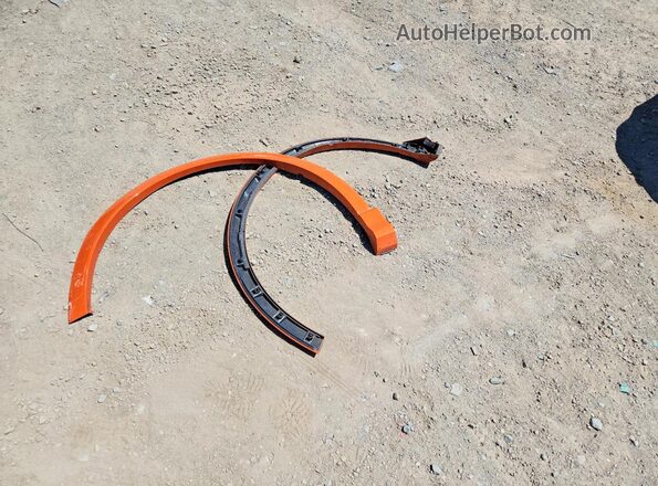 WA1DECF36S1004695 2025 AUDI Q3 Orange VIN կոդի պիտակի տեսք