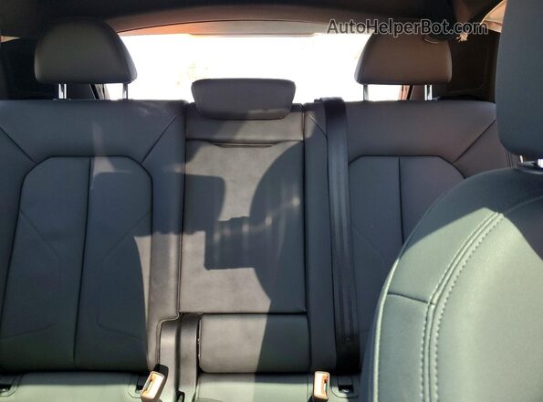 WA1DECF36S1040550 2025 AUDI Q3 Black უკანა სავარძლების ხედი
