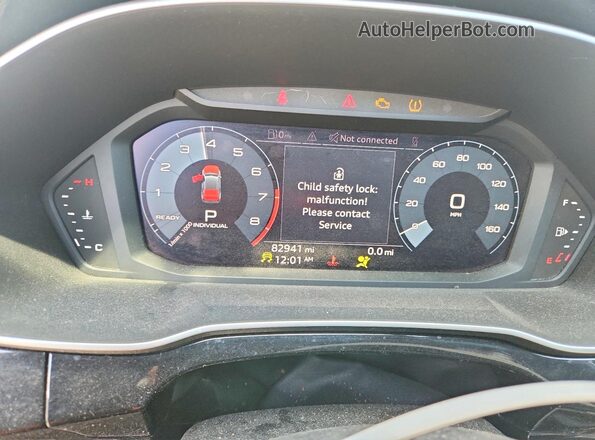 WA1DECF37M1021203 2021 AUDI Q3 White Widok zestawu wskaźników