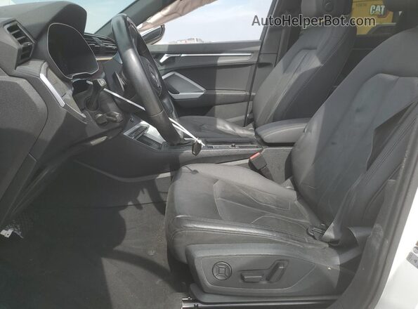 WA1DECF37M1021203 2021 AUDI Q3 White 