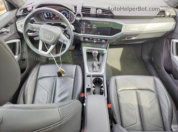 WA1DECF37P1035865 2023 AUDI Q3 White Առջևի վահանակի տեսք