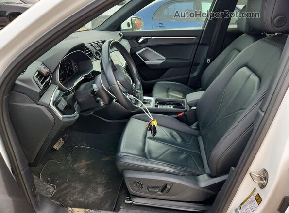 WA1DECF37P1035865 2023 AUDI Q3 White Սալոնի դիմացի տեսք