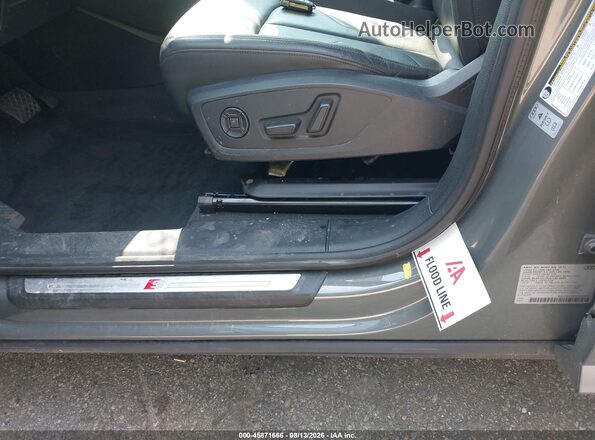 WA1DECF37R1030572 2024 AUDI Q3 Gray Вид спереду