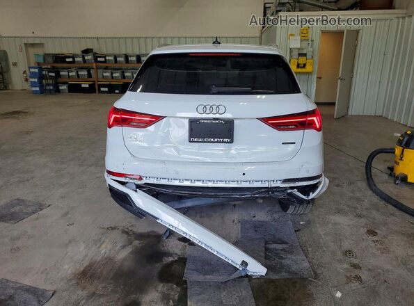 WA1DECF38N1004850 2022 AUDI Q3 White Հետևի տեսք