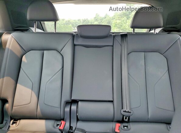 WA1DECF38R1198799 2024 AUDI Q3 White უკანა სავარძლების ხედი