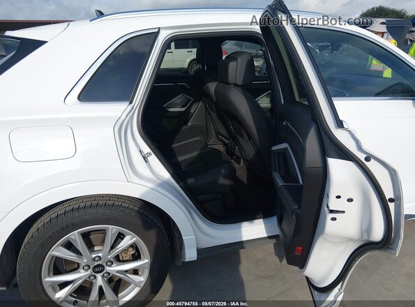 WA1DECF39R1124176 2024 AUDI Q3 White VIN კოდის სტიკერის ხედი