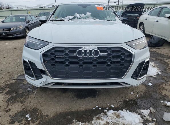 WA1E2AFY0M2034754 2021 AUDI Q5 White Սալոնի հետևի տեսք