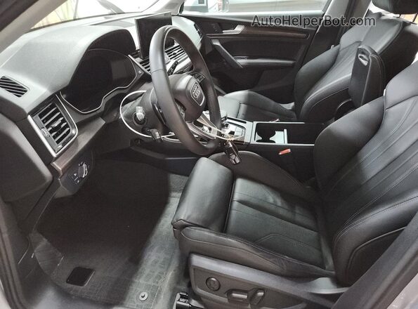 WA1E2AFY0R2036012 2024 AUDI Q5 Silver წინა სალონის ხედი