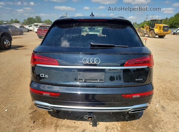 WA1E2AFY6M2026481 2021 AUDI Q5 Black Вид ззаду