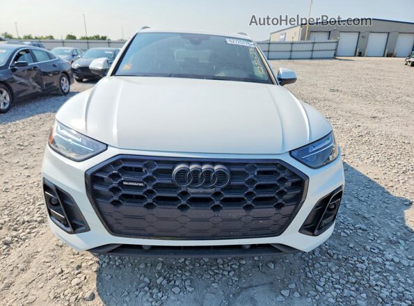 WA1E2AFY8N2077062 2022 AUDI Q5 White Вид спереду