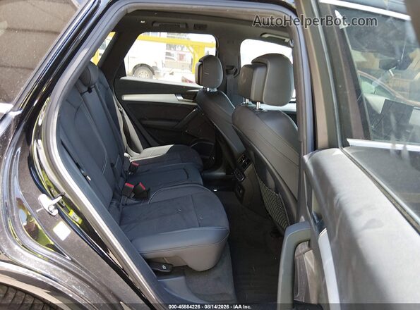 WA1E2AFY9M2045459 2021 AUDI Q5 Black Вид наклейки з VIN-кодом