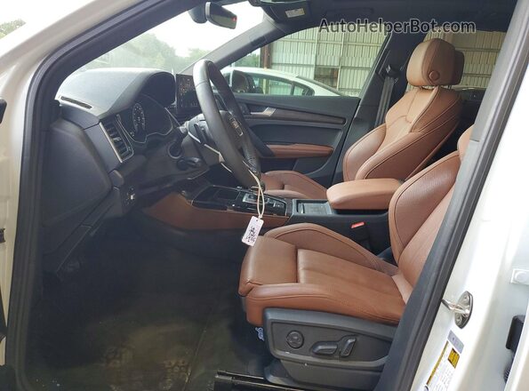 WA1E2AFY9M2090773 2021 AUDI Q5 White Widok tylnych siedzeń