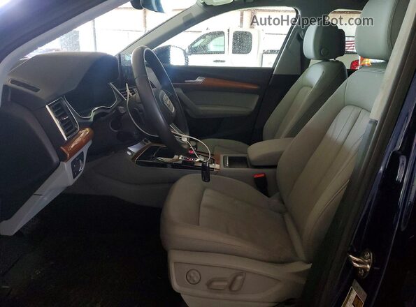 WA1EAAFY2N2110740 2022 AUDI Q5 Blue Vista interior delantera