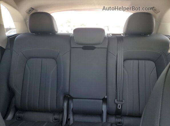 WA1EAAFY2P2146107 2023 AUDI Q5 White Rear seats view
