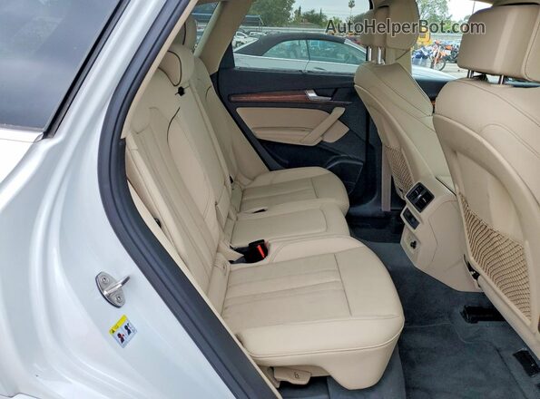 WA1EAAFY2P2153378 2023 AUDI Q5 White Հետևի նստատեղերի տեսք