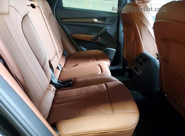 WA1EAAFY3R2059383 2024 AUDI Q5 Black უკანა სალონის ხედი