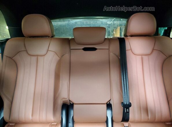 WA1EAAFY3R2059383 2024 AUDI Q5 Black უკანა სავარძლების ხედი