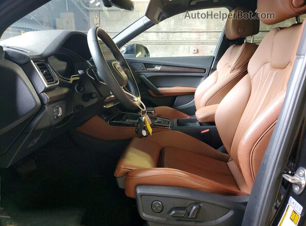 WA1EAAFY3R2059383 2024 AUDI Q5 Black წინა სალონის ხედი