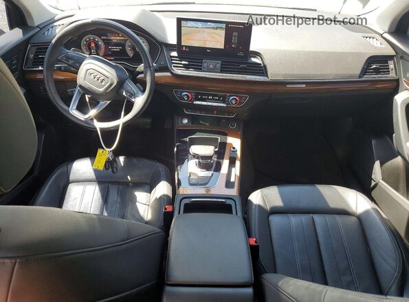 WA1EAAFY7N2070185 2022 AUDI Q5 Black Widok deski rozdzielczej