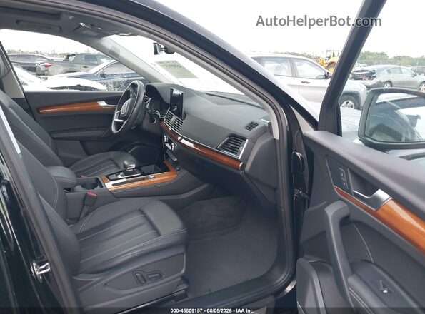 WA1EAAFY7P2197313 2023 AUDI Q5 Черный Вид салона спереди