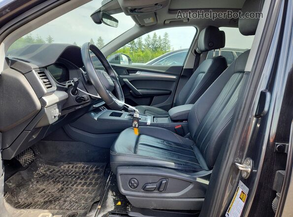 WA1EAAFY8P2180956 2023 AUDI Q5 Gray Widok wnętrza z przodu
