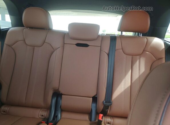 WA1EAAFYXS2034499 2025 AUDI Q5 Blue Вид задніх сидінь