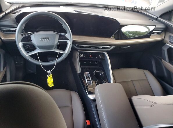 WA1EAAGU1T2011867 2026 AUDI Q5 Gray Вид панелі приладів