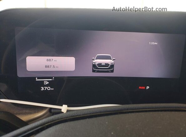 WA1EAAGU1T2011867 2026 AUDI Q5 Gray Вид щитка приладів