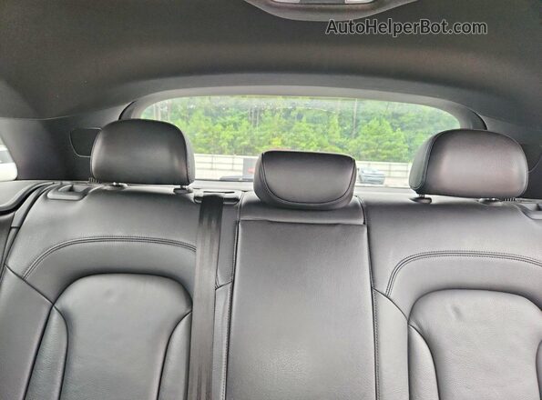 WA1ECCFS4JR022291 2018 AUDI Q3 White Widok tylnych siedzeń