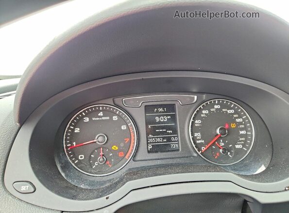 WA1ECCFS4JR022291 2018 AUDI Q3 White Widok zestawu wskaźników