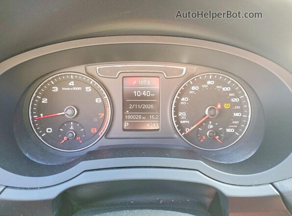 WA1ECCFS5JR008027 2018 AUDI Q3 Белый Вид щитка приборов