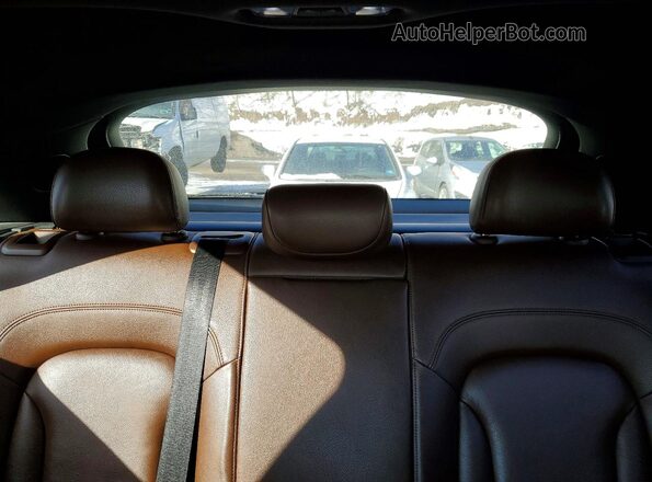WA1ECCFS5JR008027 2018 AUDI Q3 Белый Вид задних сидений
