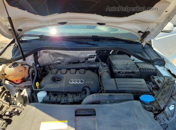 WA1ECCFS7HR017712 2017 AUDI Q3 White Սալոնի հետևի տեսք