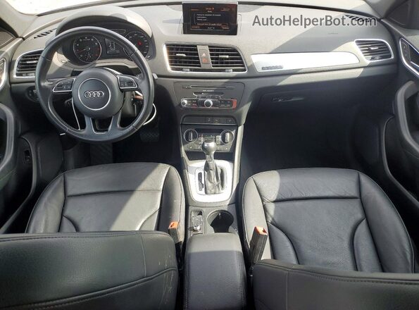 WA1ECCFS9JR020813 2018 AUDI Q3 Silver Widok deski rozdzielczej