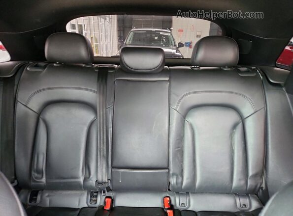 WA1ECCFSXJR009092 2018 AUDI Q3 Gray Вид задніх сидінь