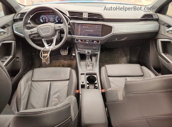 WA1EECF30M1002044 2021 AUDI Q3 Blue Widok deski rozdzielczej