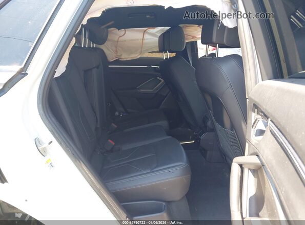 WA1EECF30R1081142 2024 AUDI Q3 Gray VIN կոդի պիտակի տեսք