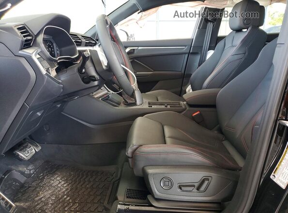 WA1EECF31S1086596 2025 AUDI Q3 Black Вид салону спереду