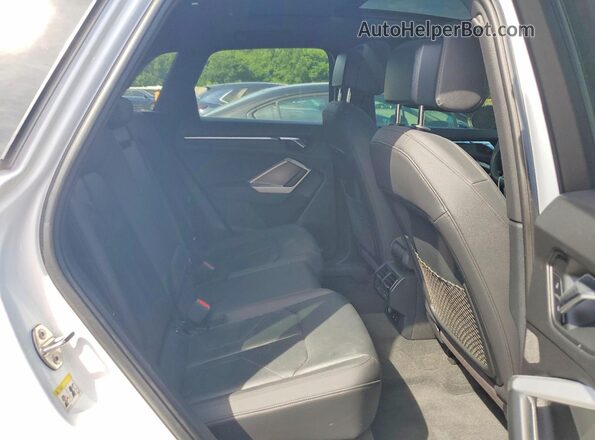 WA1EECF32L1075849 2020 AUDI Q3 White Vista interior trasera