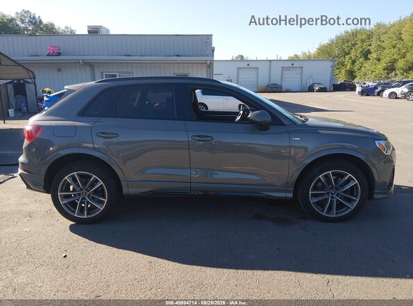 WA1EECF32N1039128 2022 AUDI Q3 Зеленый Вид задней части салона