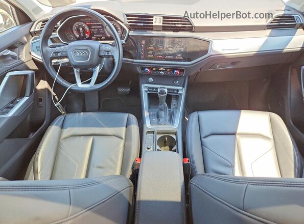 WA1EECF35L1017251 2020 AUDI Q3 Белый Вид панели приборов
