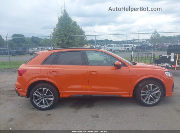 WA1EECF35N1148960 2022 AUDI Q3 Orange Панорамний вид салону 360°